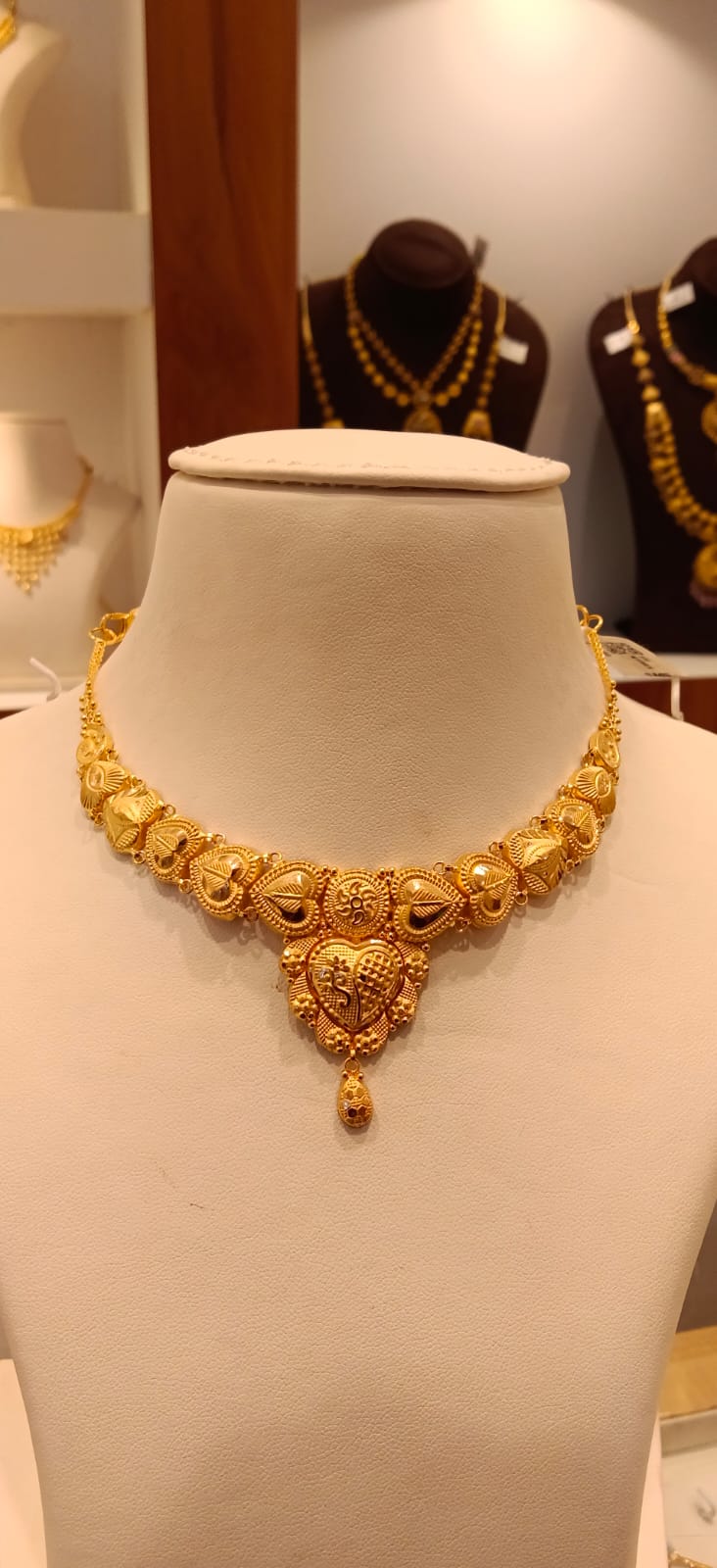 Neckles 